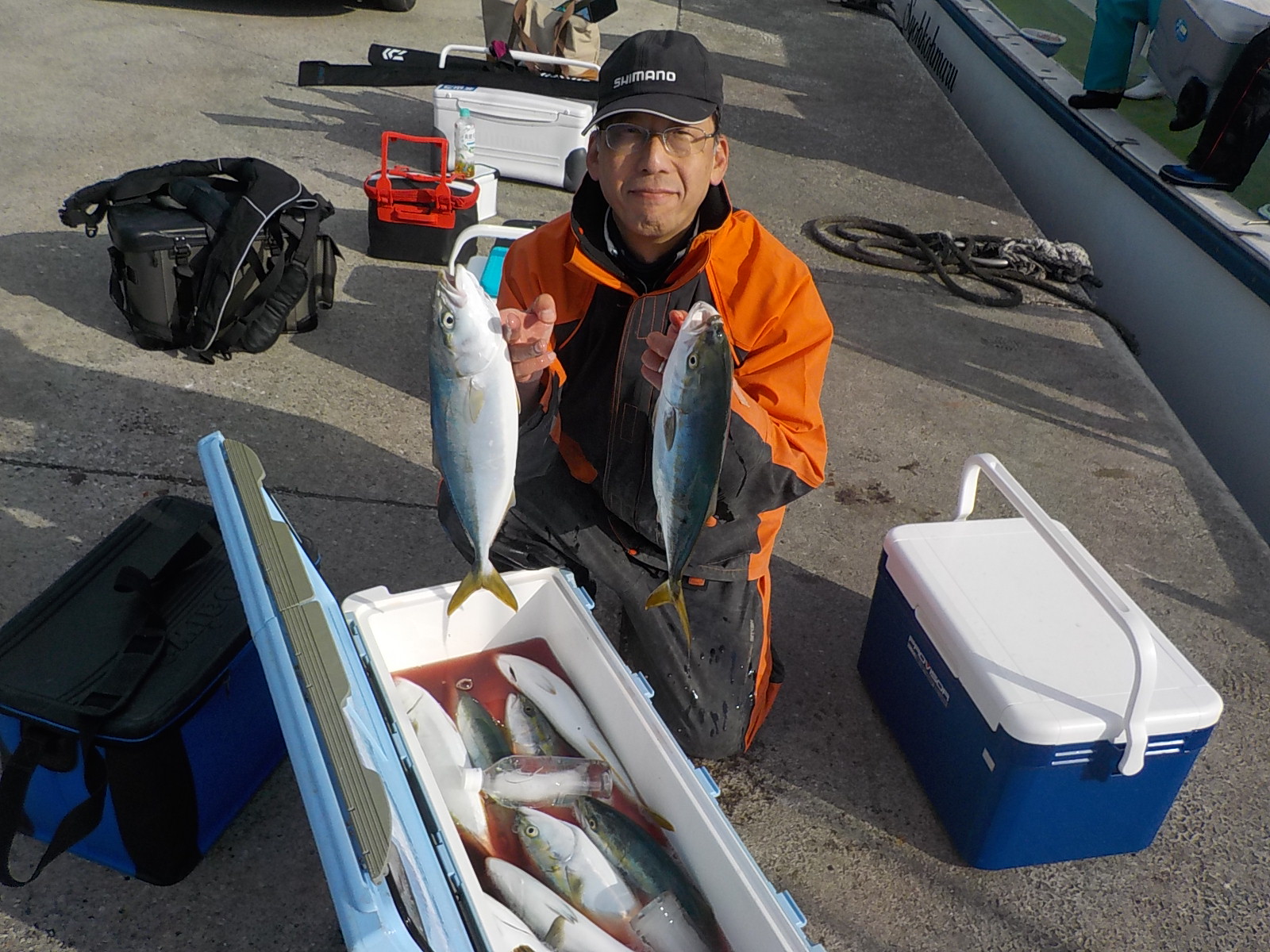 マダイ＆イナダ船