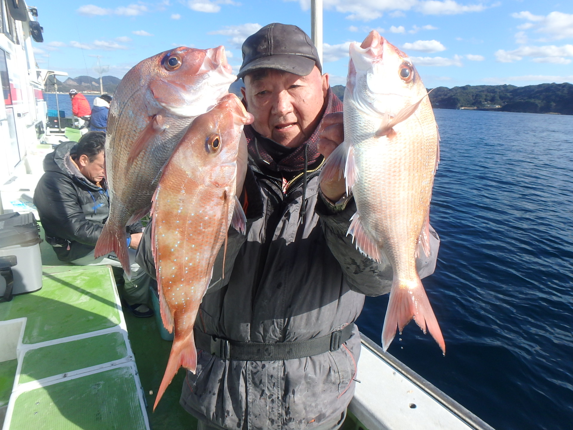 マダイ＆イナダ船